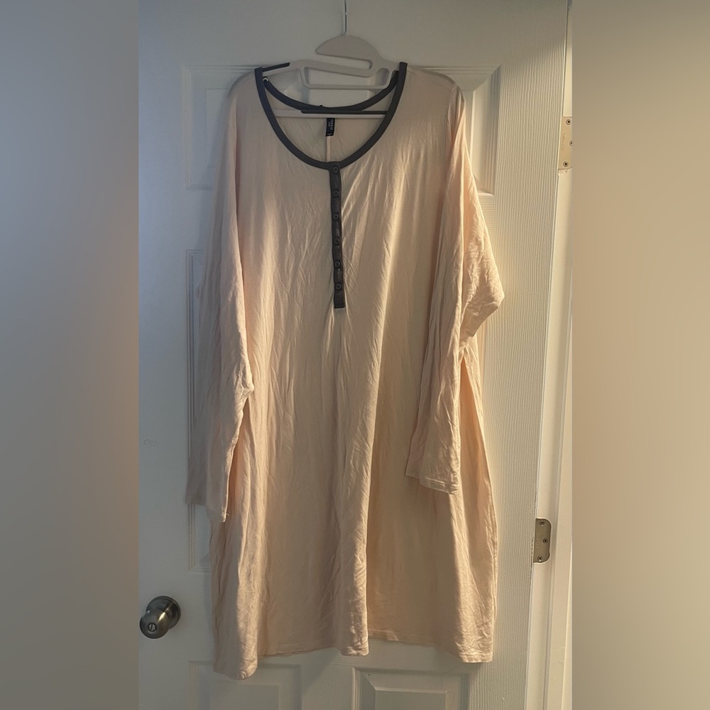 Torrid Soft Blush Chemise with Grey Accents